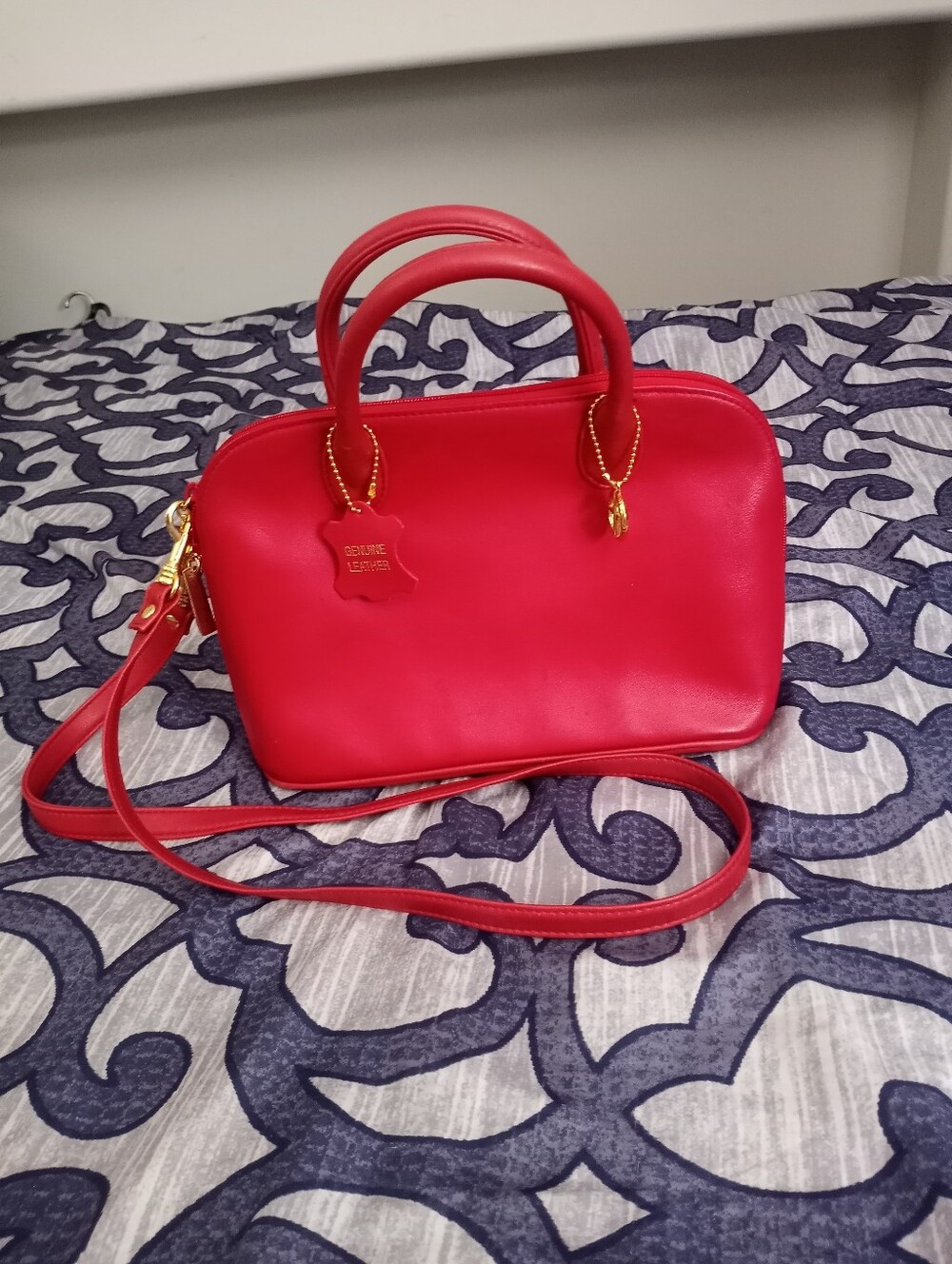 GIANI BERNINI Genuine Leather Handbag With Accessories